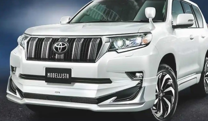 Шарлота от Toyota Land Cruiser Prado
